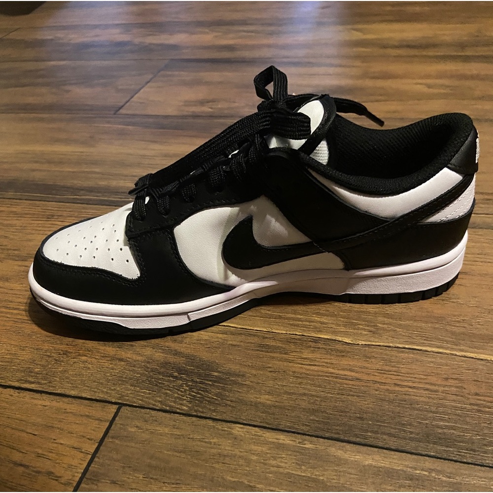 SINGLE SHOE -RIGHT FOOT-Nike Dunk Low Retro "White Black Panda" AMPUTEE SIZE 8
